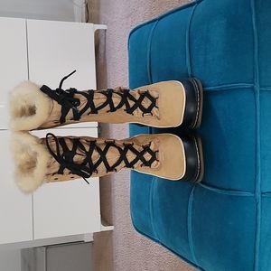 Women's Sorel tall Tivoli winter boot size 8.5 in Curry